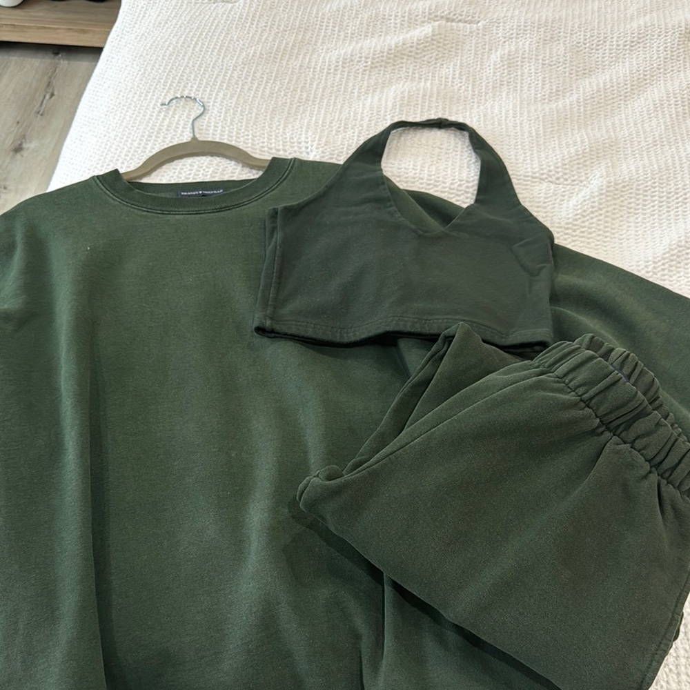 Green Brandy Sweatshirt and Jogger Set